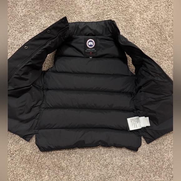 Canada Goose Black Quilted Vest - Picture 2 of 3